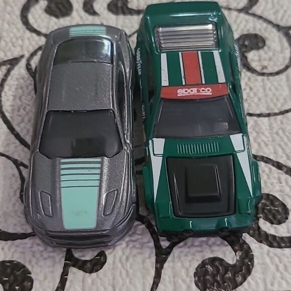 Hot Wheels Bundle - Picture 4 of 8